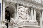 Marble lion in front of New York Public Library's Stephen A. Schwarzman Building